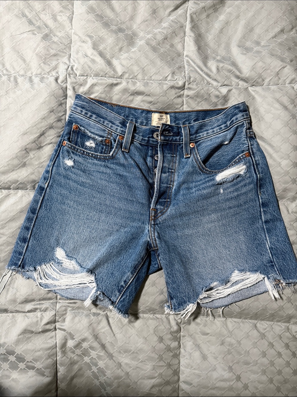 Levi's Women’s 501 mid thigh shorts